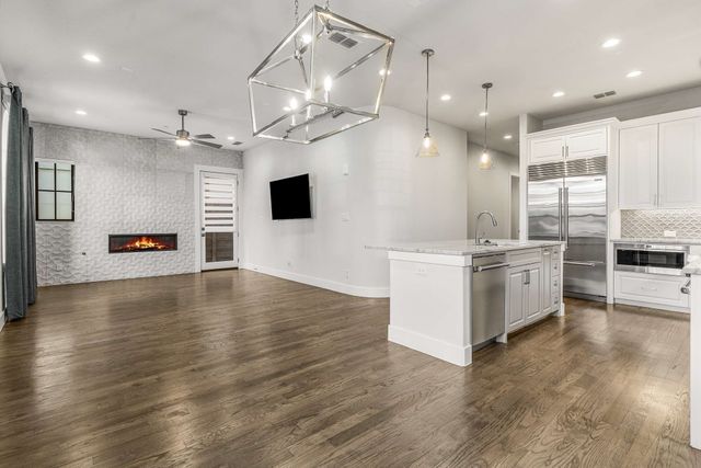 2800 Lakeside Parkway 102, Flower Mound, TX 75022
