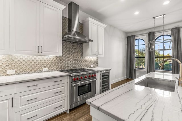 2800 Lakeside Parkway 102, Flower Mound, TX 75022