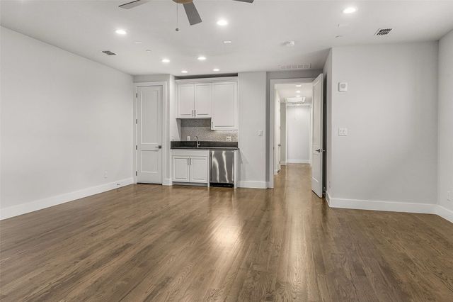 2800 Lakeside Parkway 102, Flower Mound, TX 75022