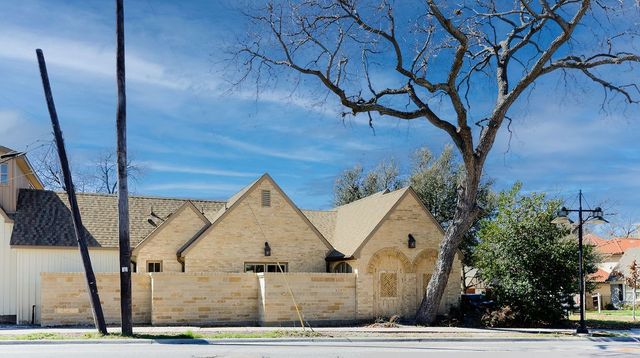 5230 Homer Street, Dallas, TX 75206