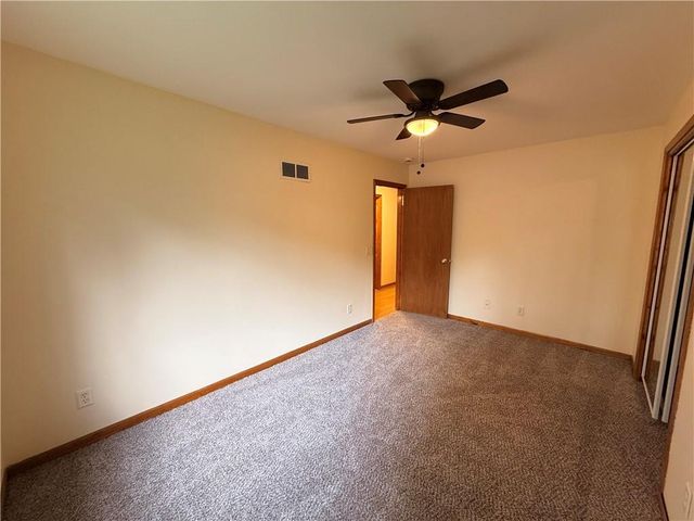 222 N 8th Court, Lawrence, KS 66044