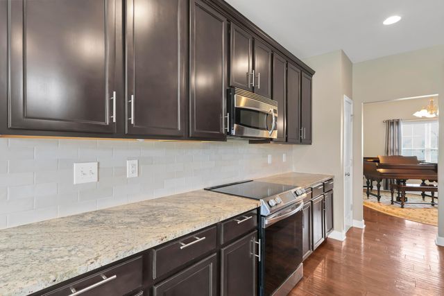 325 Long Trail, Ostrander, OH 43061