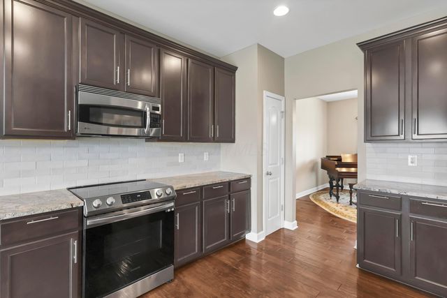 325 Long Trail, Ostrander, OH 43061