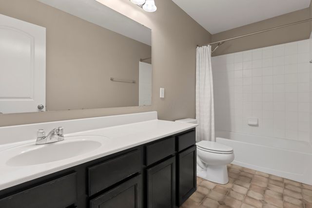 325 Long Trail, Ostrander, OH 43061