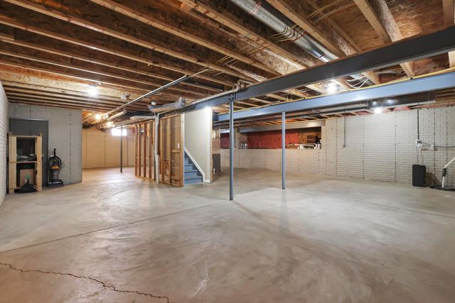 325 Long Trail, Ostrander, OH 43061