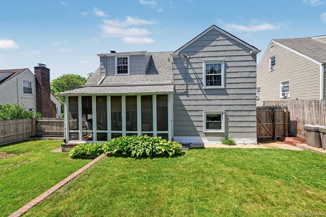 13 Lorenz Avenue, New Rochelle, NY 10801