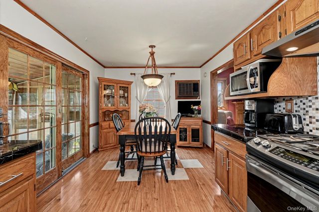 13 Lorenz Avenue, New Rochelle, NY 10801