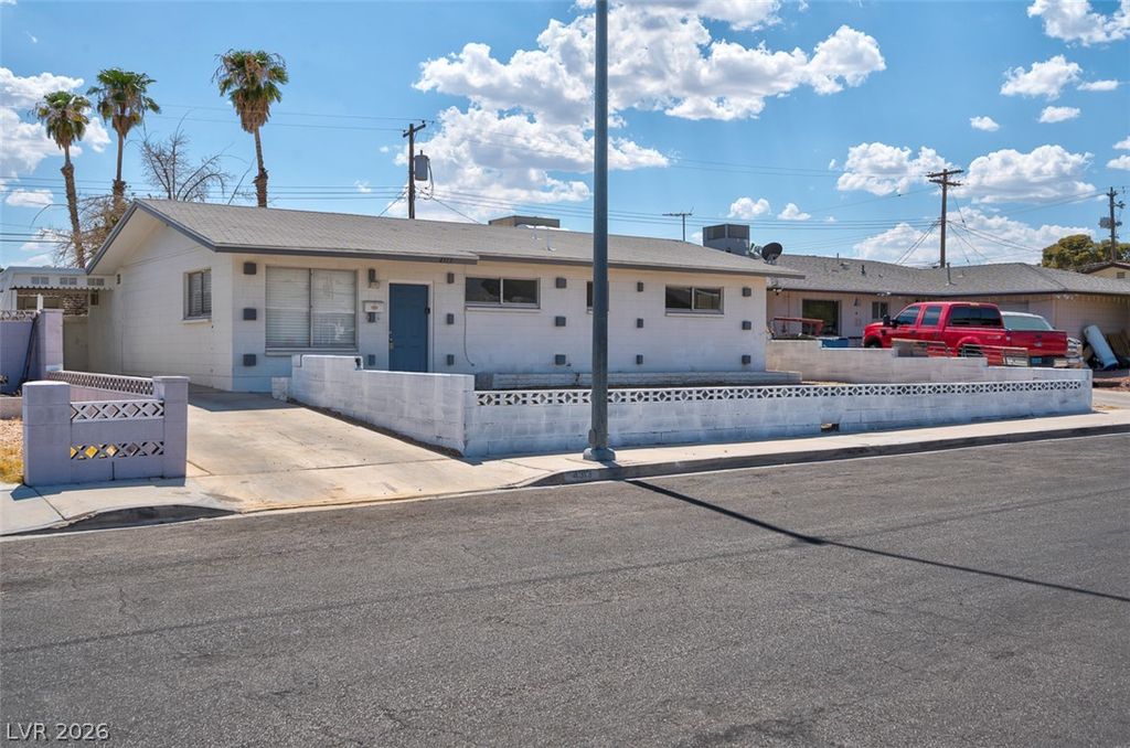 4313 El Conlon Avenue, Las Vegas, NV 89102 — photo 2