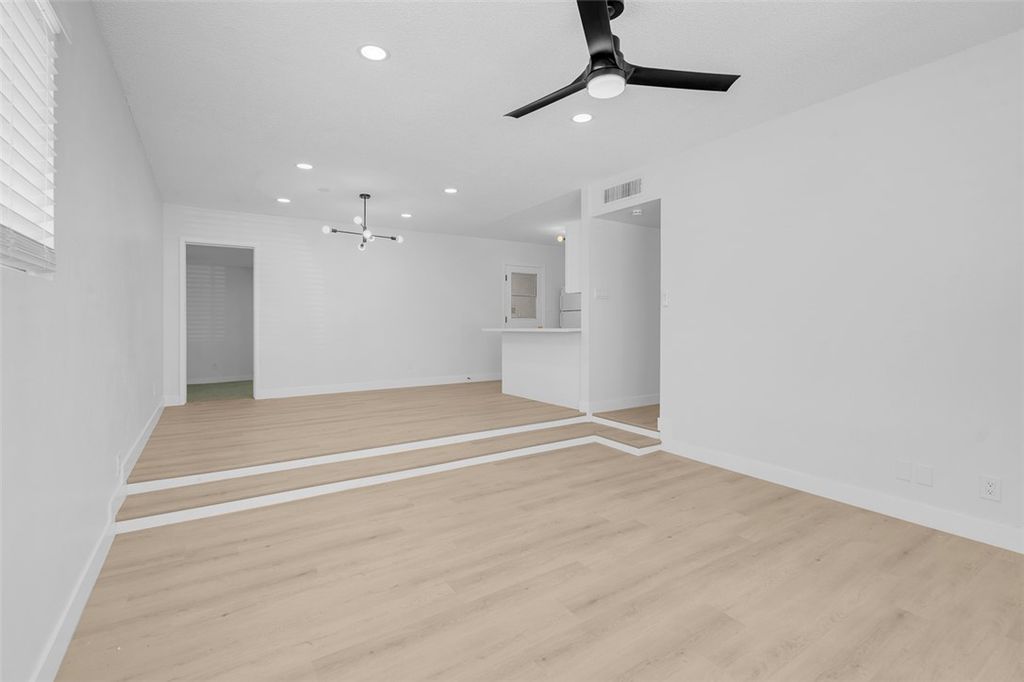 4313 El Conlon Avenue, Las Vegas, NV 89102 — photo 4