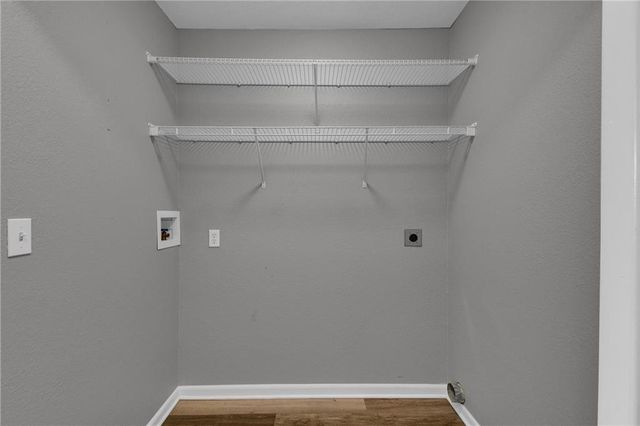 1877 Chickadee Drive, Liberty, MO 64068