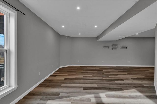 1877 Chickadee Drive, Liberty, MO 64068