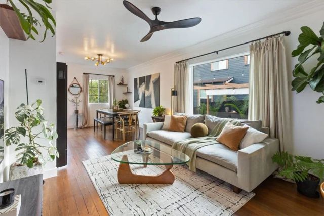 2207 Apex Avenue, Los Angeles, CA 90039