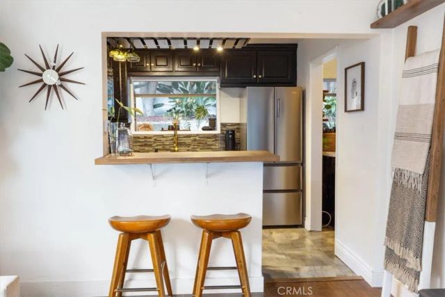 2207 Apex Avenue, Los Angeles, CA 90039