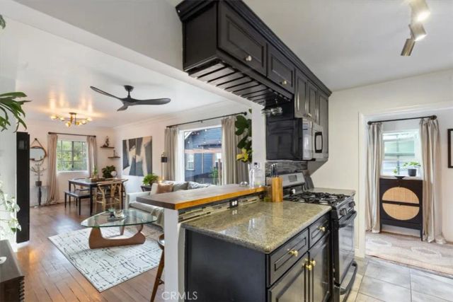 2207 Apex Avenue, Los Angeles, CA 90039