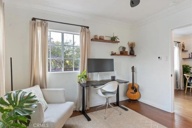 2207 Apex Avenue, Los Angeles, CA 90039