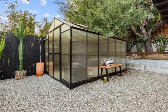 2207 Apex Avenue, Los Angeles, CA 90039