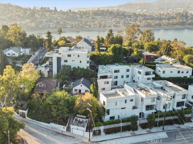 2207 Apex Avenue, Los Angeles, CA 90039