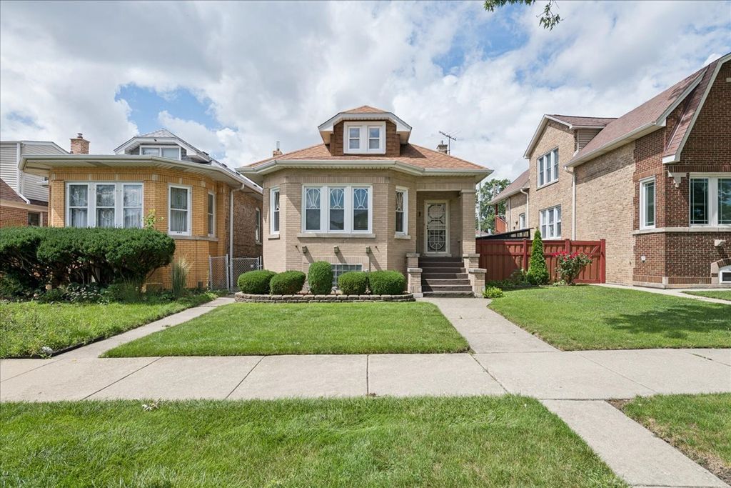 2026 N New England Avenue, Chicago, IL 60707 — exterior