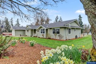 5910 Davis Creek Rd NE, Silverton, OR 97381
