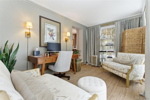 16621 Maumee Street, Grosse Pointe Park, MI 48230