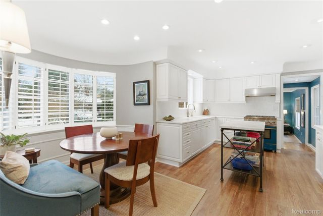 16621 Maumee Street, Grosse Pointe Park, MI 48230