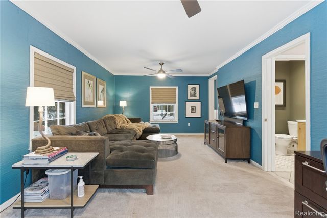 16621 Maumee Street, Grosse Pointe Park, MI 48230