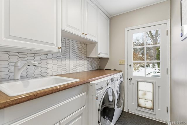 16621 Maumee Street, Grosse Pointe Park, MI 48230