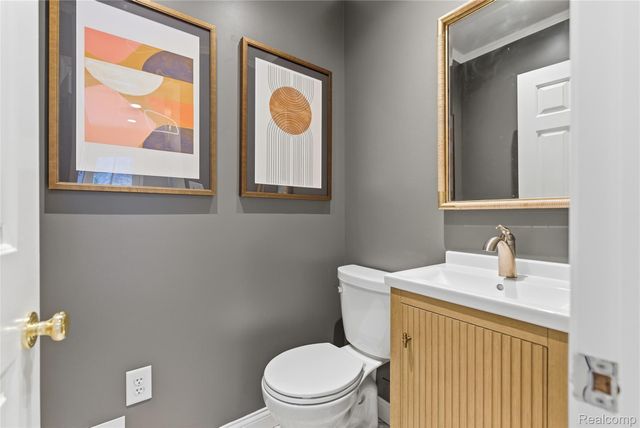 16621 Maumee Street, Grosse Pointe Park, MI 48230