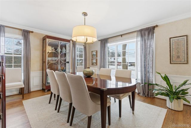 16621 Maumee Street, Grosse Pointe Park, MI 48230