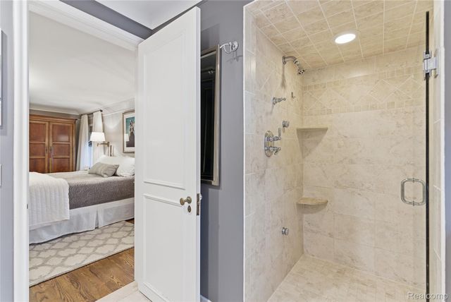 16621 Maumee Street, Grosse Pointe Park, MI 48230