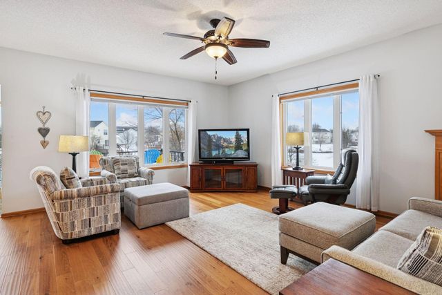 15840 Cicerone Path, Rosemount, MN 55068