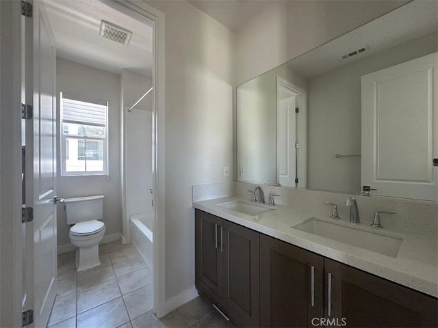 220 Edna, Lake Forest, CA 92630