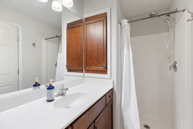 1056 Somerset Springs Dr, Spring Hill, TN 37174