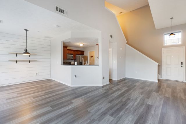 1056 Somerset Springs Dr, Spring Hill, TN 37174