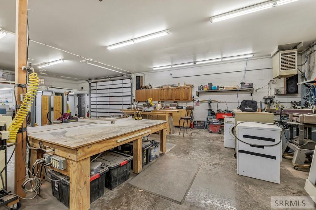 Image 10 of property listing at 4555 S 5th Avenue, Pocatello, ID 83201