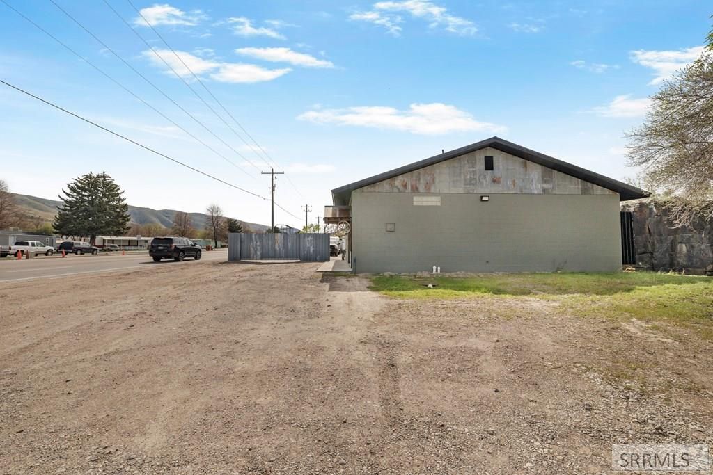 Image 6 of property listing at 4555 S 5th Avenue, Pocatello, ID 83201