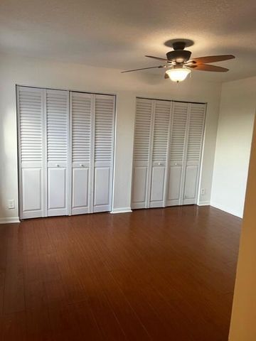 7482 E Courtyard Run E E, Boca Raton, FL 33433
