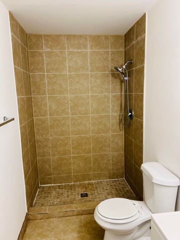 7482 E Courtyard Run E E, Boca Raton, FL 33433