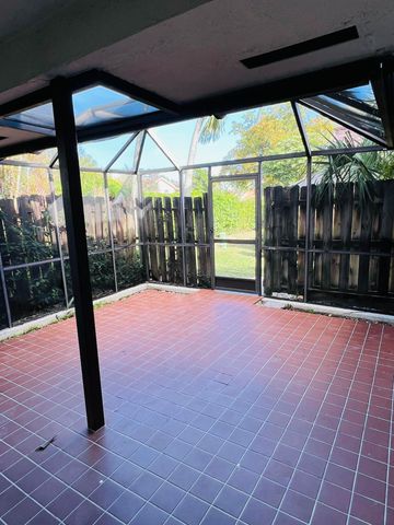 7482 E Courtyard Run E E, Boca Raton, FL 33433