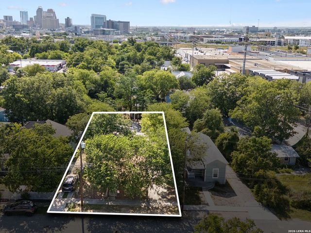 1121 N Olive Street, San Antonio, TX 78202
