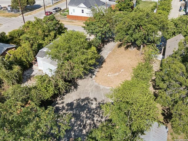 1121 N Olive Street, San Antonio, TX 78202