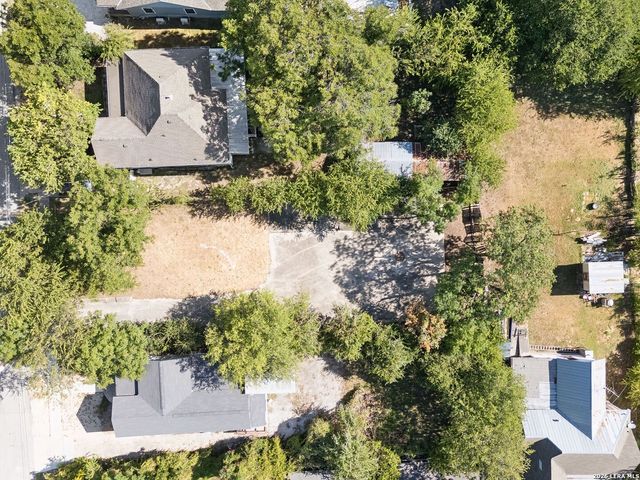 1121 N Olive Street, San Antonio, TX 78202