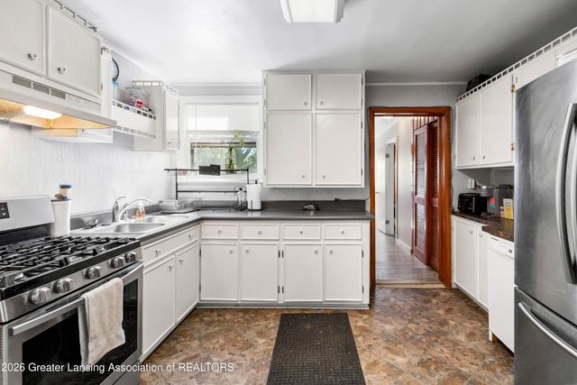 332 N Sheldon Street, Charlotte, MI 48813