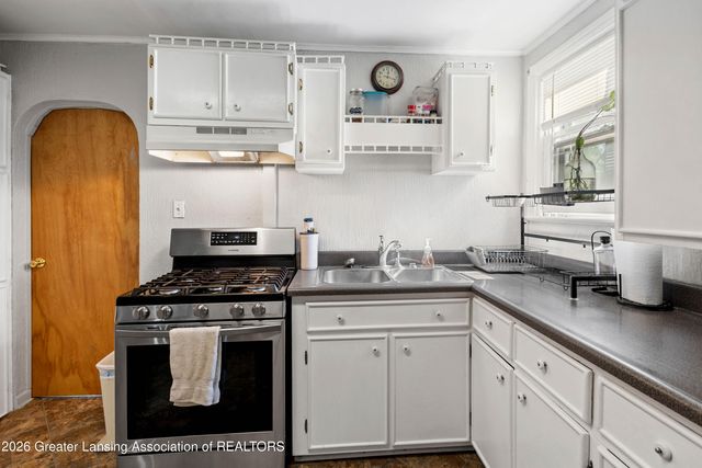 332 N Sheldon Street, Charlotte, MI 48813