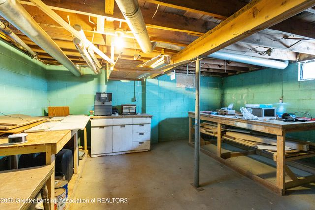 332 N Sheldon Street, Charlotte, MI 48813