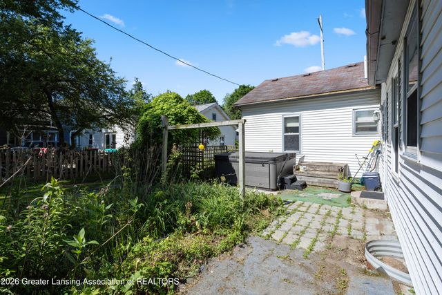 332 N Sheldon Street, Charlotte, MI 48813