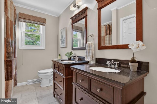 313 FAULKNER DR, Lancaster, PA 17601