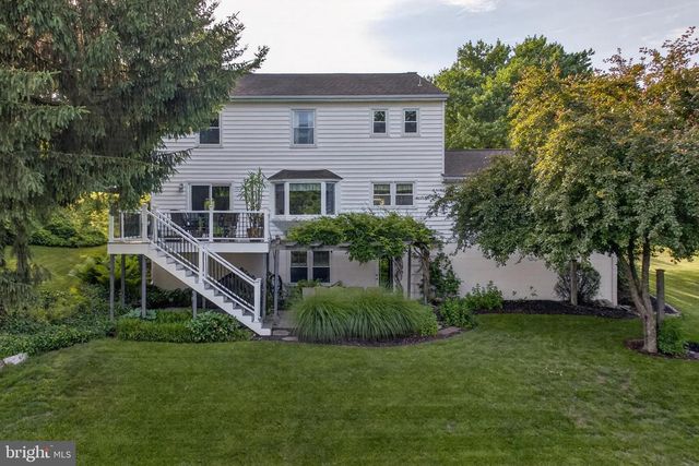 313 FAULKNER DR, Lancaster, PA 17601