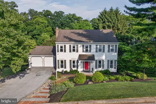 313 FAULKNER DR, Lancaster, PA 17601