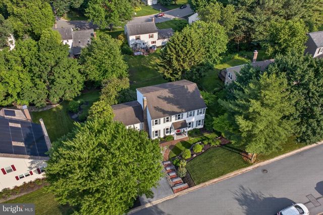313 FAULKNER DR, Lancaster, PA 17601